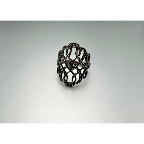 Sterling Silver 925 Filigree Marcasite Ring – Size 7 Vintage Statement Jewelry - Picture 4 of 5